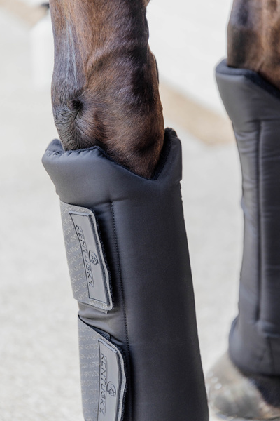 Ochraniacze stajenno-transportowe na przednie nogi Kentucky Horsewear Stable Boots PROtect Classic Front