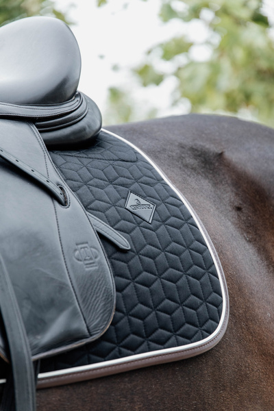 Czaprak ujeżdżeniowy Kentucky Horsewear Skin Friendly Star Quilting