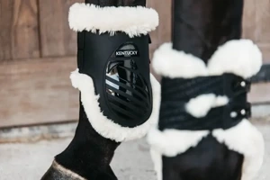 Ochraniacze tylne z futrem Kentucky Horsewear Vegan Sheepskin Elastic