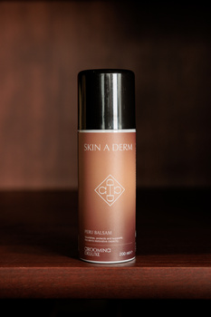 Spray pielęgnacyjno-regenerujący do skóry i świeżych ran konia Grooming Deluxe Skin A Derm Perubalsam