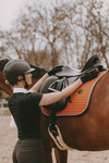 Popręg ujeżdżeniowy z futrem syntetycznym Kentucky Horsewear Sheepskin Short Girth