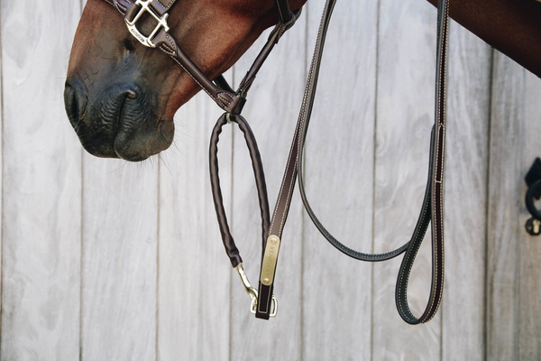 Uwiąz z łańcuszkiem pokrytym skórą syntetyczną Kentucky Horsewear Leather Covered Chain Lead