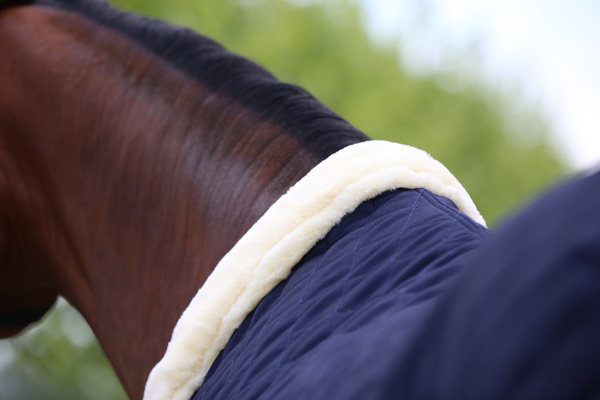 Derka stajenna Kentucky Horsewear Show Rug Logo 160g