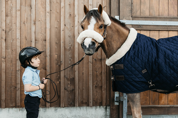Derka stajenna Kentucky Horsewear Show Rug Logo 160g