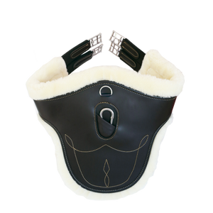 Popręg skokowy z fartuchem i futrem syntetycznym Kentucky Horsewear Sheepskin Stud Girth