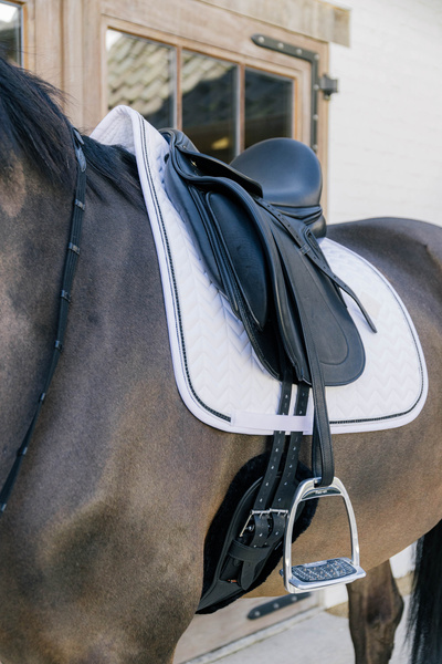Czaprak ujeżdżeniowy Kentucky Horsewear Metal Chain