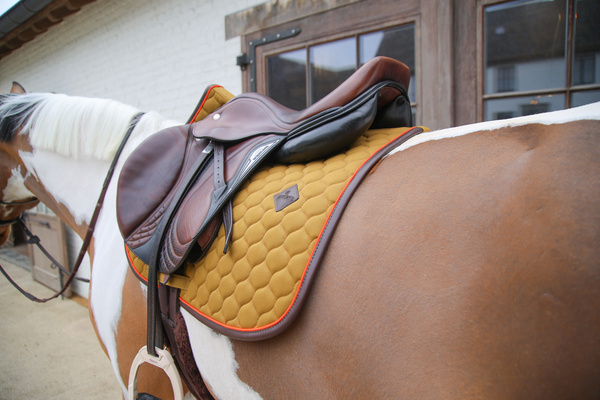 Czaprak wszechstronny Kentucky Horsewear Onion Quilt Neon Leather
