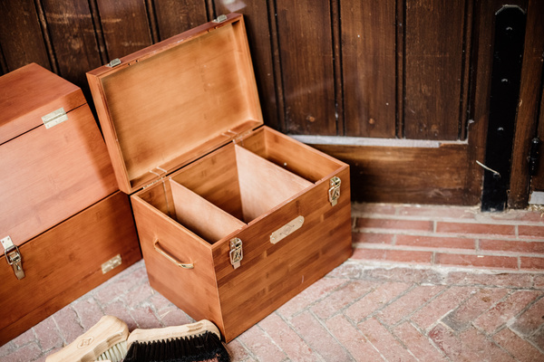 Zestaw skrzynka ze szczotkami Grooming Deluxe