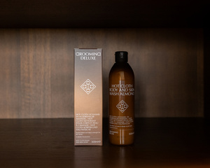 Preparat do pielęgnacji skóry i sierści konia Grooming Deluxe Hot Cloth Body & Skin Wash Almond