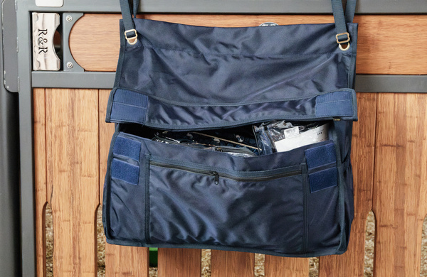 Torba na akcesoria jeździeckie na boks Kentucky Horsewear Stable Bag Pro