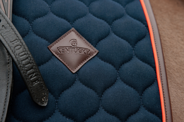 Czaprak ujeżdżeniowy Kentucky Horsewear Onion Quilt Neon Leather
