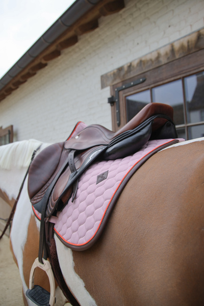 Czaprak wszechstronny Kentucky Horsewear Onion Quilt Neon Leather
