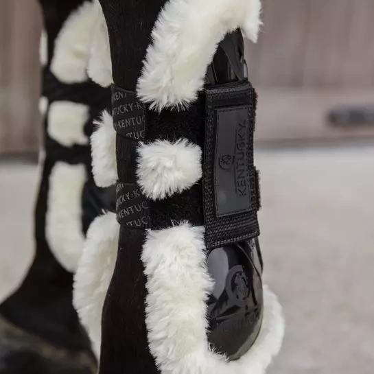 Ochraniacze przednie z futrem Kentucky Horsewear Bamboo Velcro