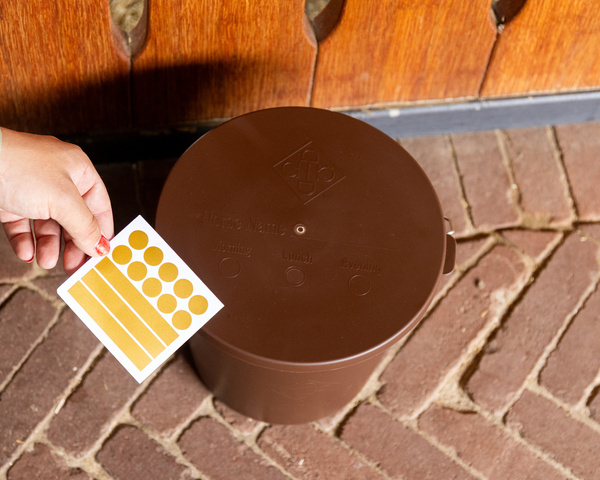 Pojemnik na paszę z pokrywką Grooming Deluxe 5L