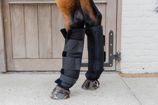 Ochraniacze stajenno-transportowe na tylne nogi Kentucky Horsewear Stable Boots PROtect Long Hind