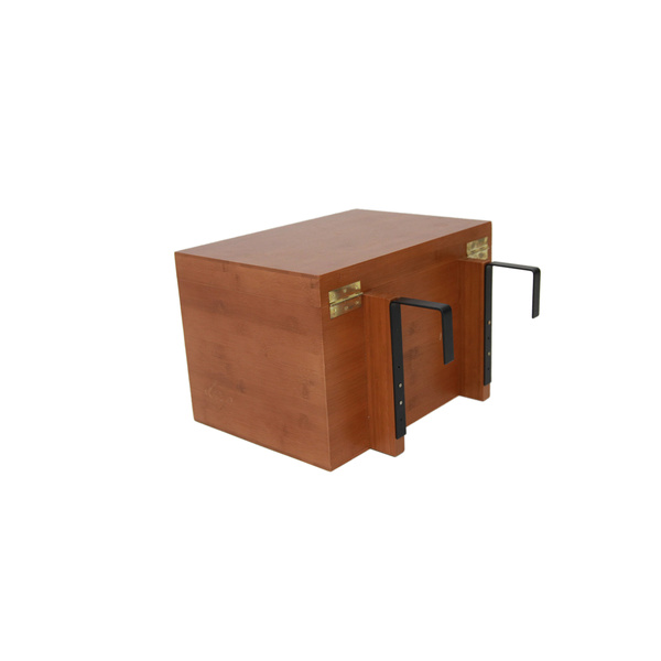 Skrzynka na akcesoria jeździeckie na boks Grooming Deluxe Stable Tack Box