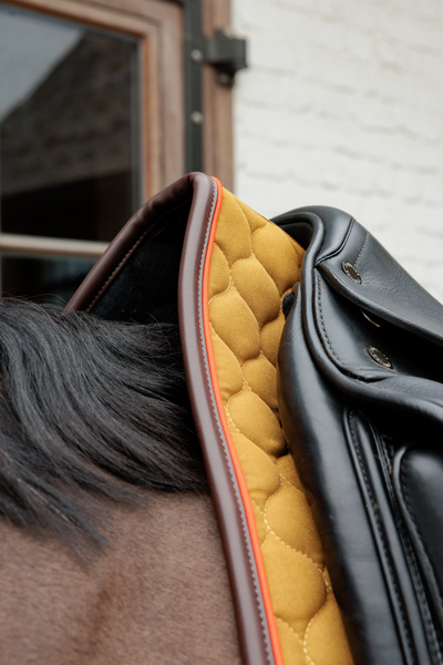 Czaprak ujeżdżeniowy Kentucky Horsewear Onion Quilt Neon Leather