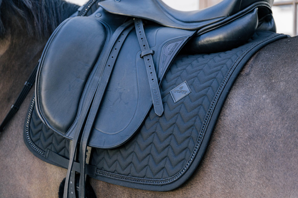 Czaprak ujeżdżeniowy Kentucky Horsewear Metal Chain