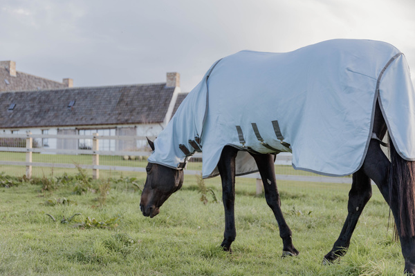 Derka siatkowa przeciw owadom z kapturem dla koni z egzemą Kentucky Horsewear Eczema Rug