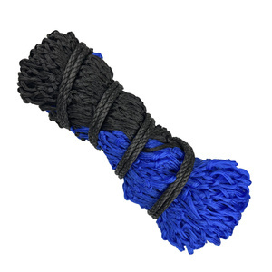 Siatka na siano ze średnimi oczkami York Duo