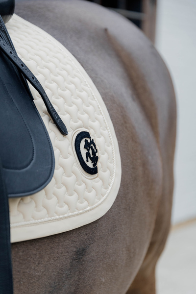 Czaprak ujeżdżeniowy Kentucky Horsewear Plaited 3D Logo