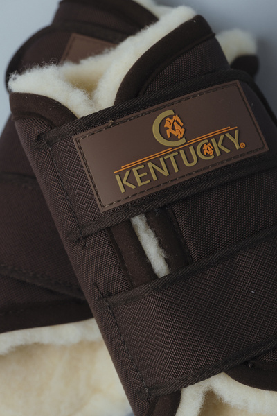 Ochraniacze treningowe z futrem na tylne nogi Kentucky Horsewear Turnout Boots Solimbra