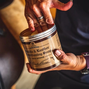 Smar do skór Carr & Day & Martin Brecknell Turner Step 2