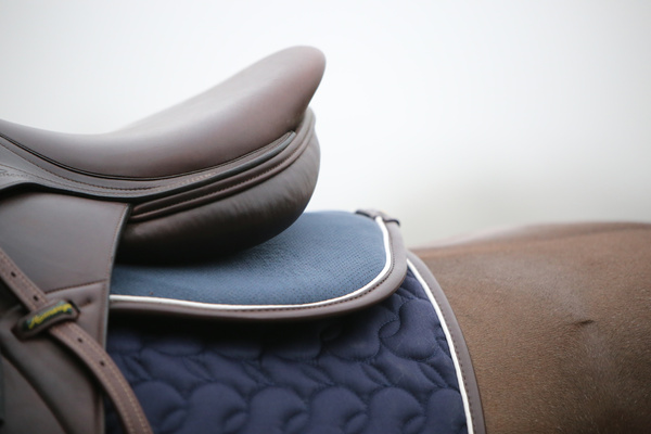 Podkładka pod siodło Kentucky Horsewear Half Pad Anatomic Absorb