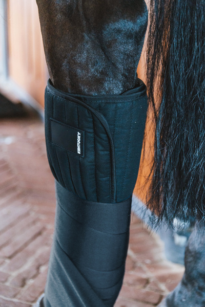 Podkładki pod owijki Kentucky Horsewear Stable Bandage Wrap