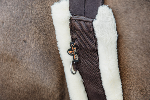Popręg z futrem syntetycznym Kentucky Horsewear Sheepskin Girth
