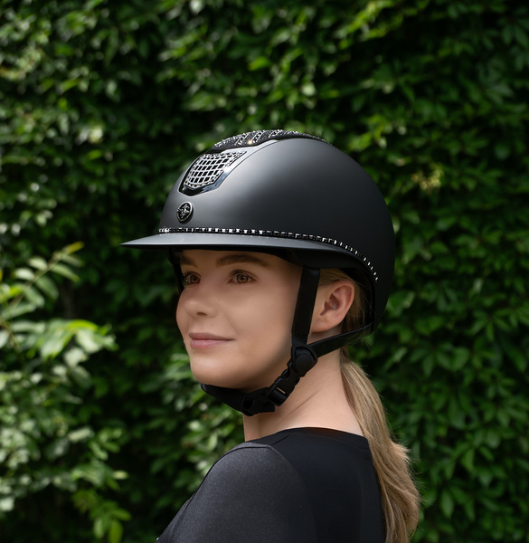 Kask jeździecki z szerokim daszkiem Fair Play Quantinum 2.0 Supreme Matt