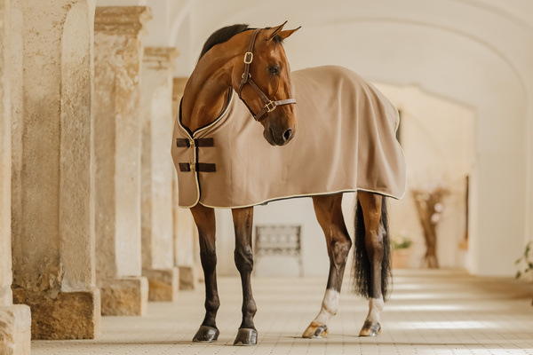 Derka osuszająca Kentucky Horsewear Show Vegan Wool