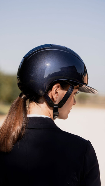 Kask z szerokim daszkiem KASK Star Lady Pure Shine