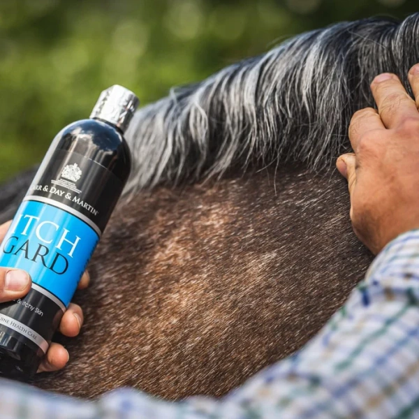 Balsam łagodzący świąd i podrażnienia skóry koni Carr & Day & Martin Itch Gard