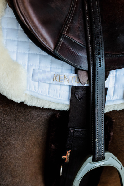Czaprak wszechstronny Kentucky Horsewear Hunter Vegan Sheepskin