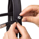 Naczółek opadający Kavalkade Button