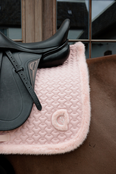 Czaprak ujeżdżeniowy Kentucky Horsewear Fake Fur