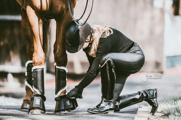 Ochraniacze ujeżdżeniowe z futrem Kentucky Horsewear Turnout Boots Leather - przody