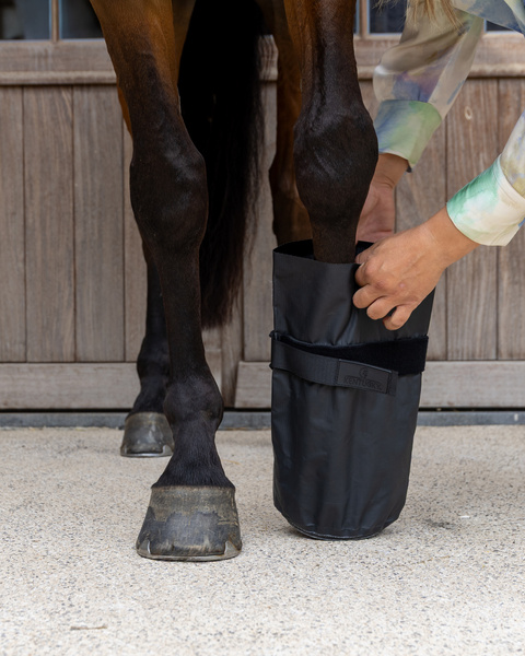 Buty ochronne i chłodzące na kopyta Kentucky Horsewear Hoof Boots Medical & Ice