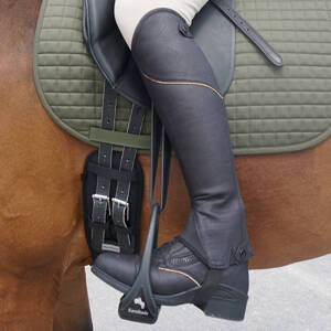 Czapsy Kavalkade Cortica