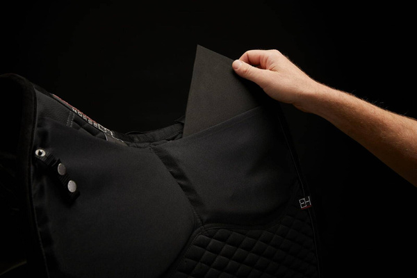 Czaprak ujeżdżeniowy z podkładką Stübben Streamline Close Contact