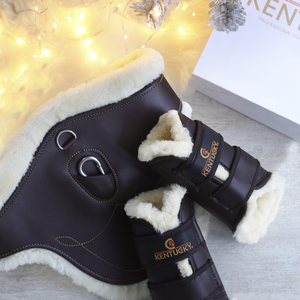 Popręg z fartuchem i futrem Kentucky Horsewear 