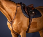 Napierśnik z mostkiem Dy'on New English Collection NE06D