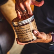 Smar do skór Carr & Day & Martin Brecknell Turner Step 2