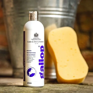 Szampon dla koni usuwający plamy i przebarwienia Carr & Day & Martin Gallop Stain Removing
