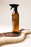 Spray do czyszczenia skór i materiałów syntetycznych Grooming Deluxe Tack Cleaner