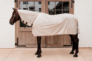 Derka siatkowa przeciw owadom z kapturem i osłoną brzucha Kentucky Horsewear Mesh Fly Rug Comfort Classic