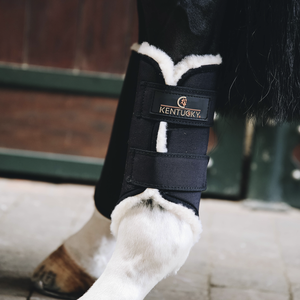 Ochraniacze treningowe z futrem na tylne nogi Kentucky Horsewear Turnout Boots Solimbra